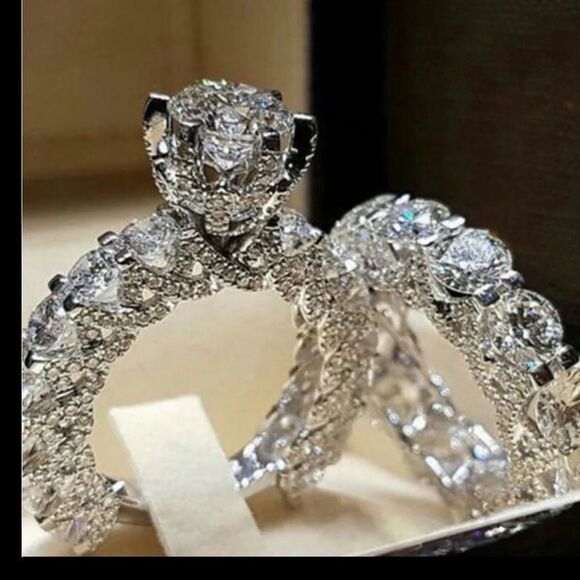 Sterling Silver Zirconia Diamond All Around Band Ring Set New in gift Box - Picture 1 of 3